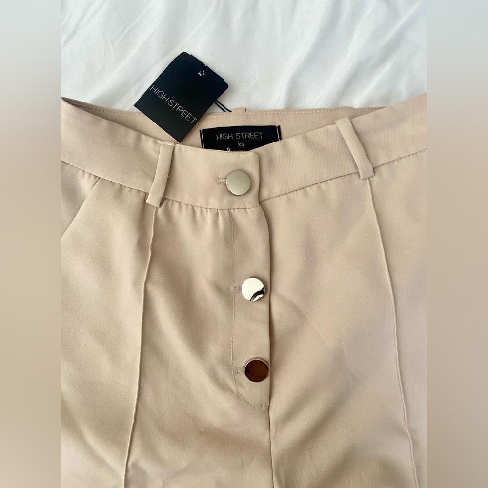 Never Worn Elegant Shorts!